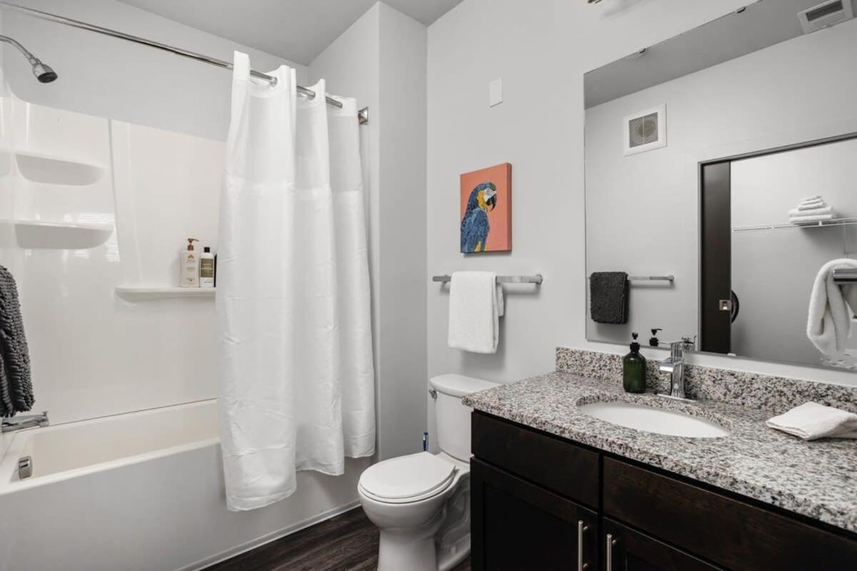 Cozysuites Spacious 2Br Next To Whole Foods Indianapolis Exterior photo
