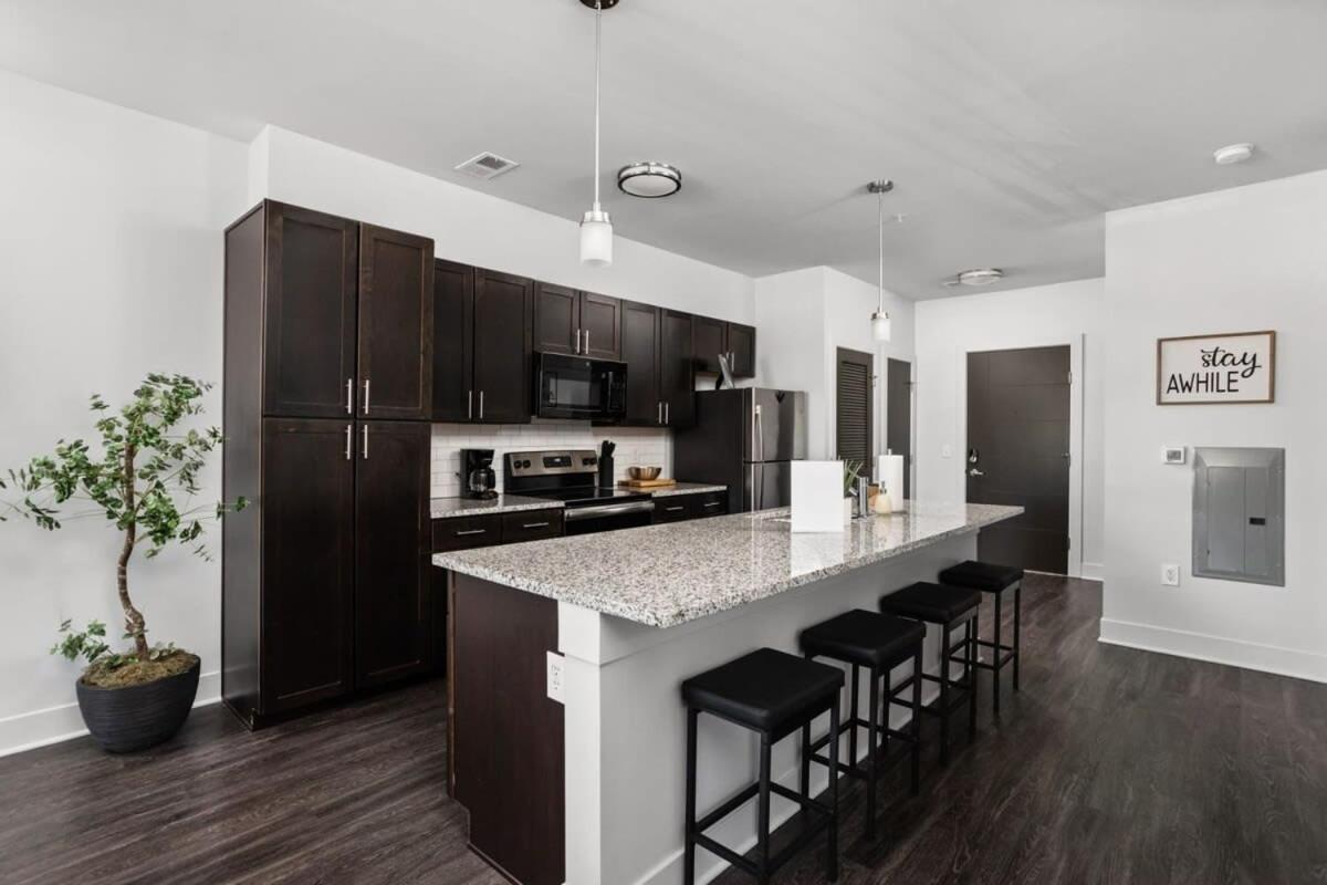 Cozysuites Spacious 2Br Next To Whole Foods Indianapolis Exterior photo